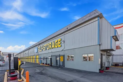 Anchorage Boniface Pkwy