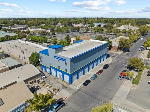 Aerial picture of the Storage Star Self-Storage facility in Modesto at 10th Street.