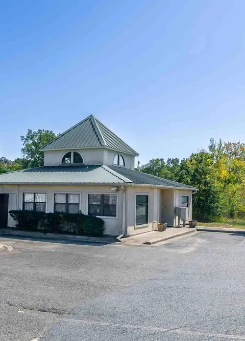 Arkansas - Hot Springs - 1801 Higdon Ferry Road