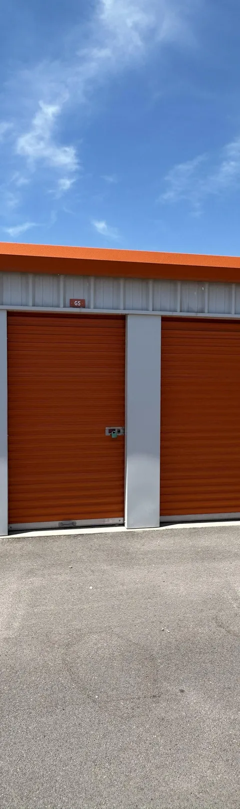 close up units