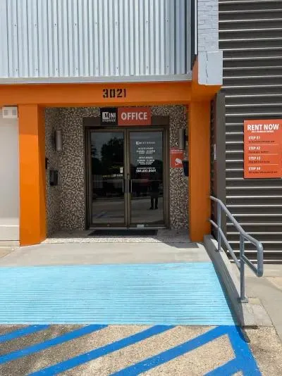 storage units office