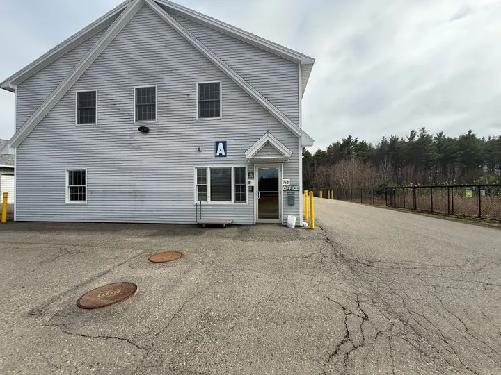 Rental office at the Storage Star self-storage facility in Berwick, ME on Portland Street