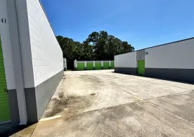 Wide drive aisles and outdoor drive-up storage units