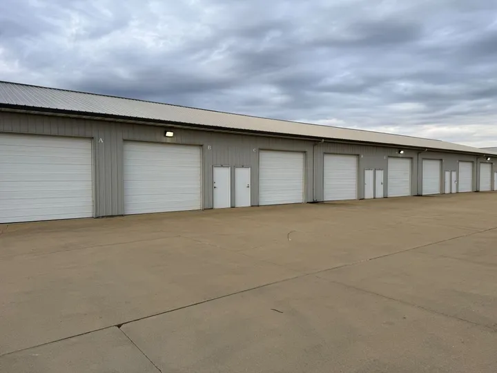 Various commercial storage units with office space and workshops