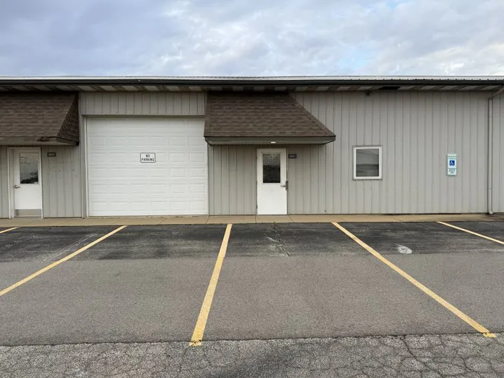 Close up of a commercial storage unit in Champaign, IL with an office space and workshop
