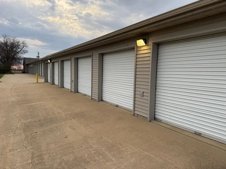 Outdoor drive-up storage units