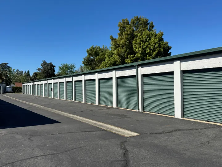 secure storage units nearby