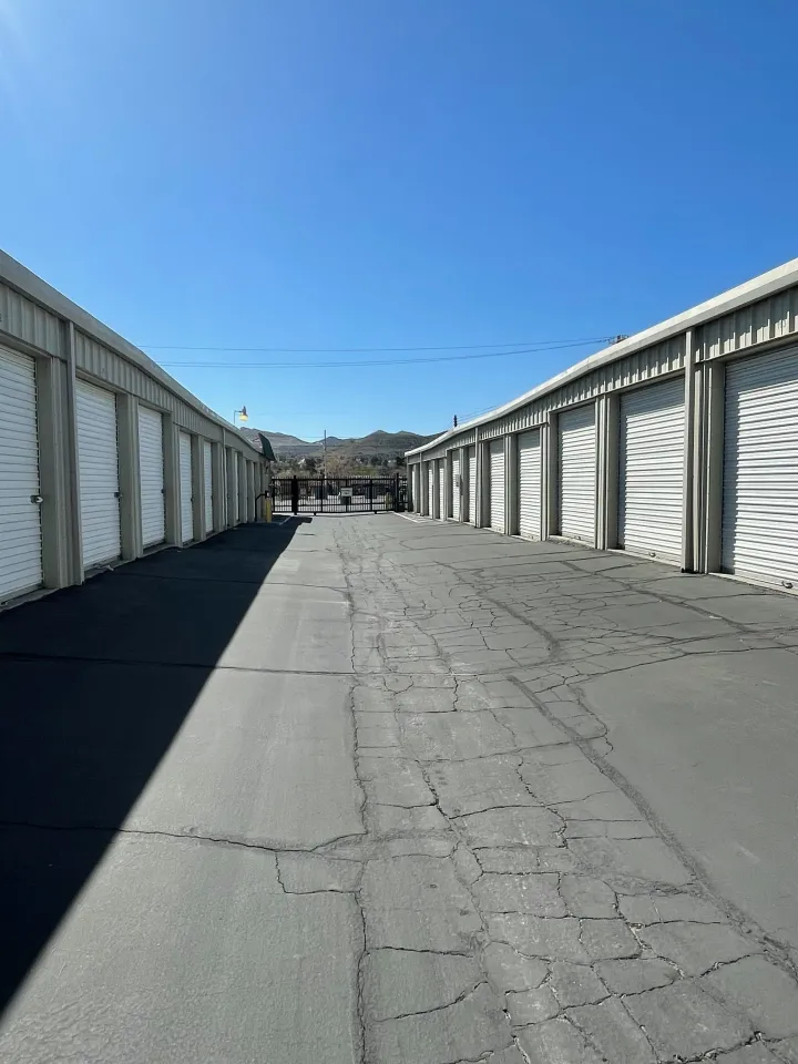 drive up storage units