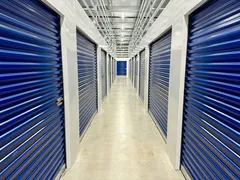 24GW - 3 - Hallway - High Res.jpg