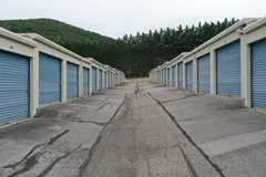 24BO - 2 Drive Up.JPG