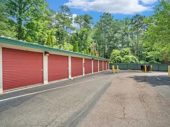 Outdoor drive-up storage units in Glen Allen, VA