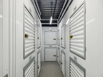 Storage Lockers Near the Fulton Market District