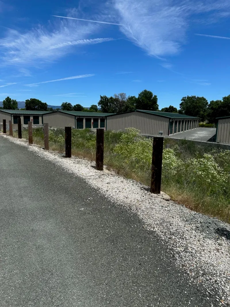 Lakeport storage units