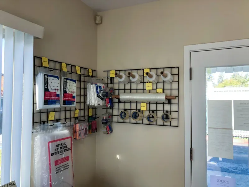 moving and packing supplies
