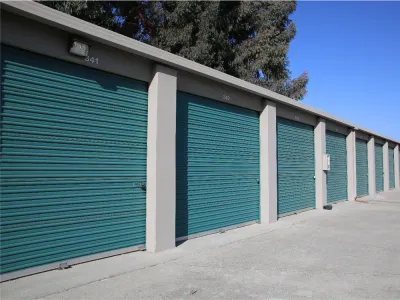 storage units for rent