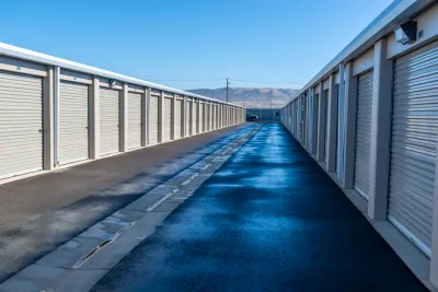 drive up storage