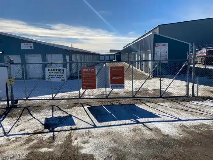self storage units Strathmore
