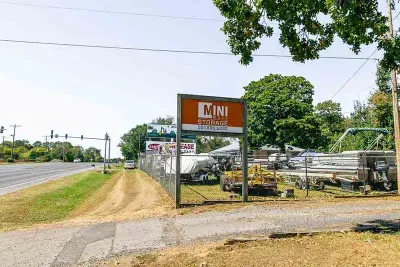 self storage units hot springs