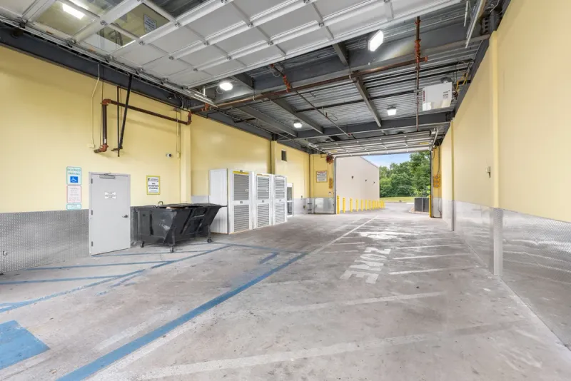 indoor unloading bay