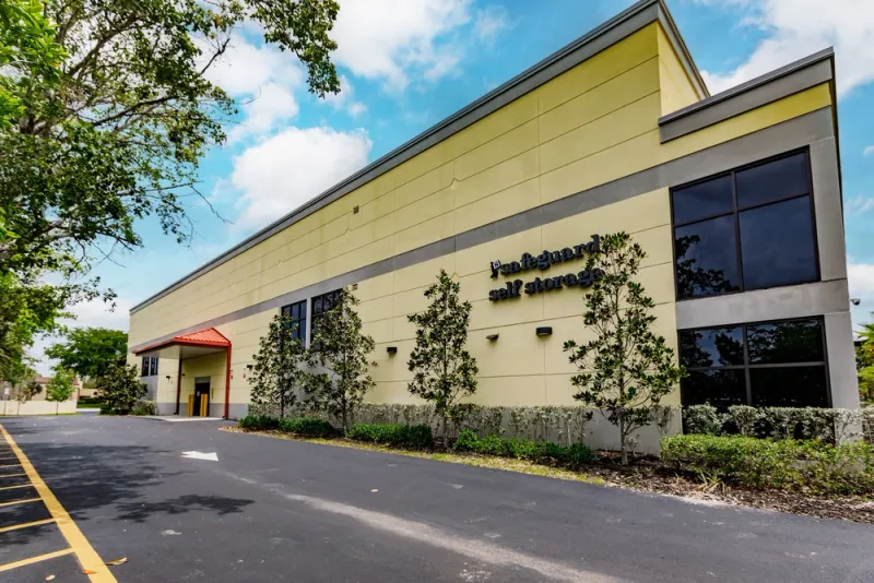 self storage units Tamarac