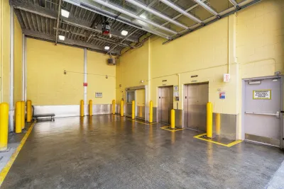 indoor unloading bay