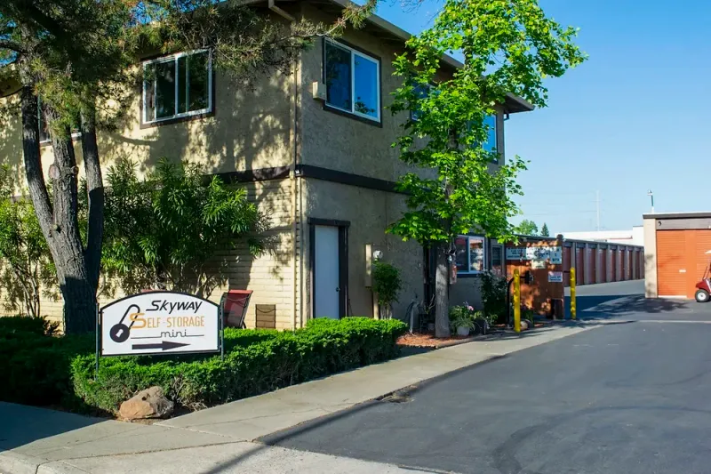 self storage units chico