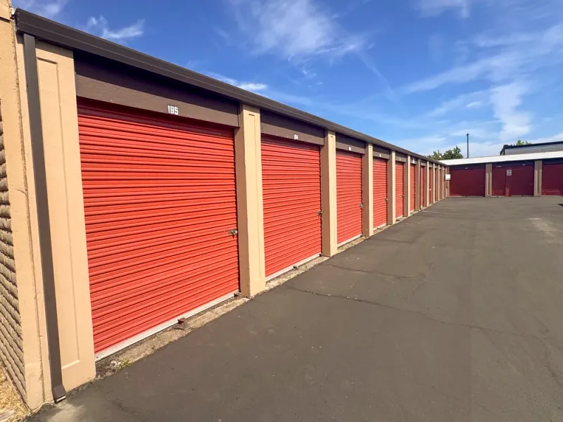 modern self storage