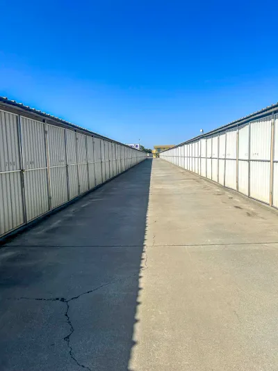 Hanford storage units for rent