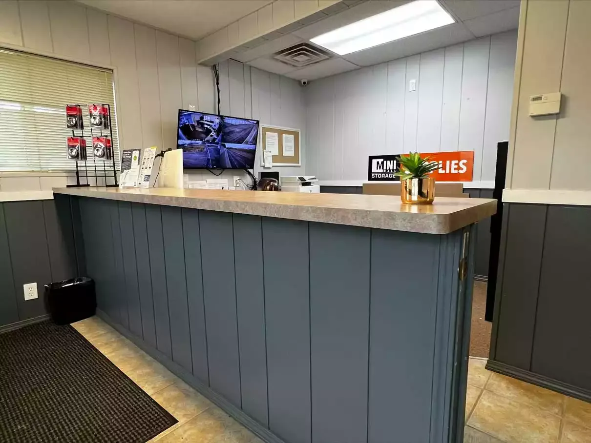 storage units office