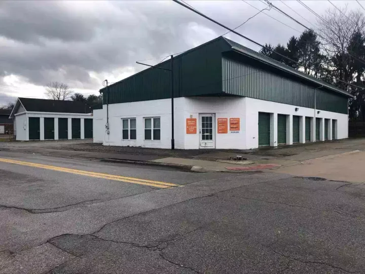 self storage units nitro