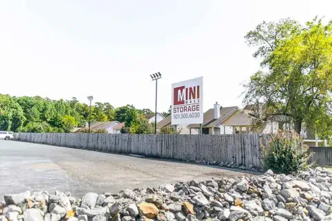 self storage units hot springs