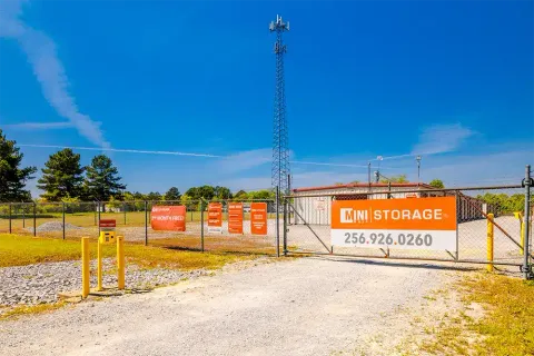 self storage units trinity