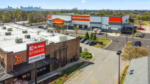 Tennessee - Nashville - Gallatin Avenue