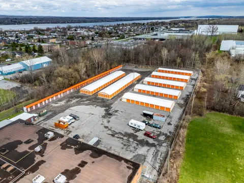 Ontario - Hawkesbury - Cameron Street