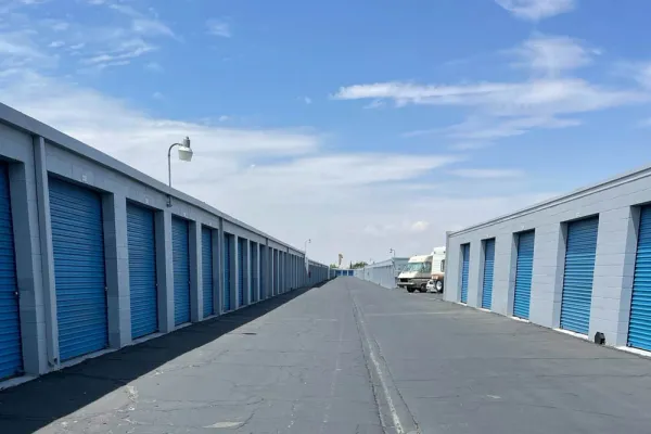 drive up storage