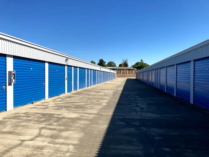 Bakersfield storage units