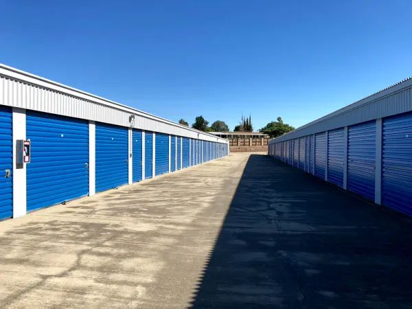 Bakersfield storage units