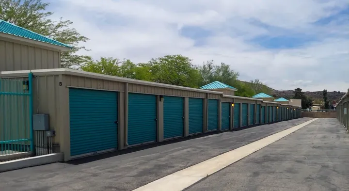 drive up storage