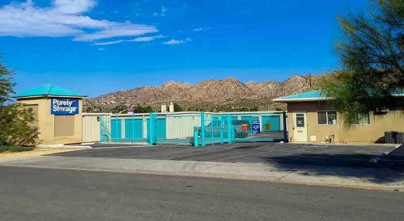 self storage units Yucca Valley