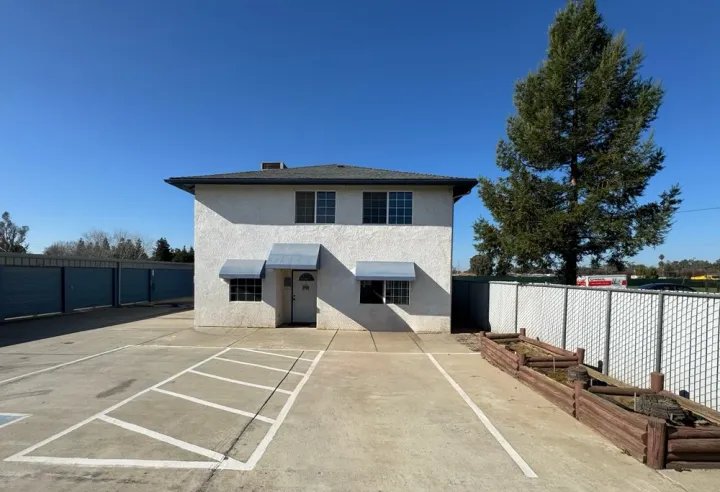 self storage units Madera