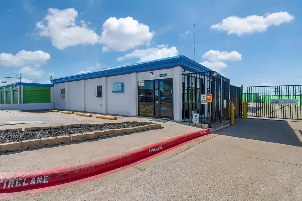 self storage units fort worth