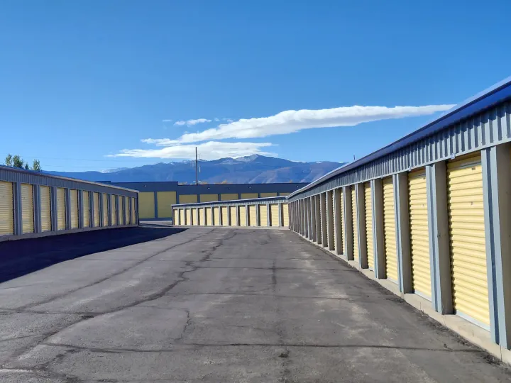 Drive-up access storage units in Sheridan, WY, on Coffeen Avenue.