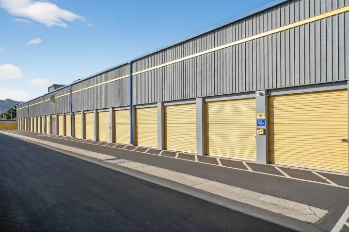 Drive-up self-storage units in Vacaville, CA, at Storage Star, offering easy loading access and wide driveways for trucks and vans.