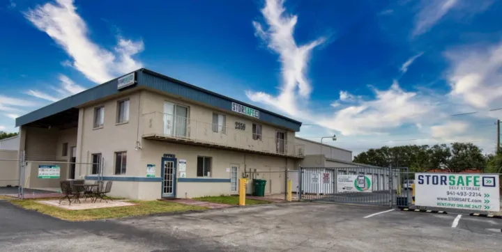 self storage units venice