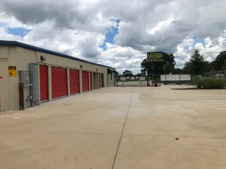 climate controlled self storage units
