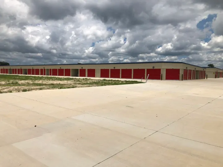 storage units spring hill