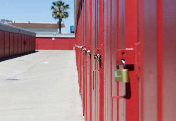storage units for rent