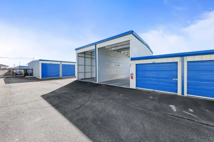 Drive up storage units in Roy, UT at Storage Star RV, car, boat storage facility