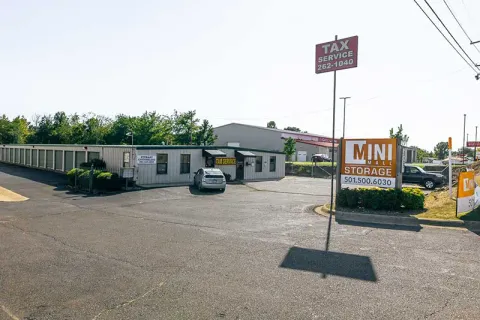 self storage units hot springs