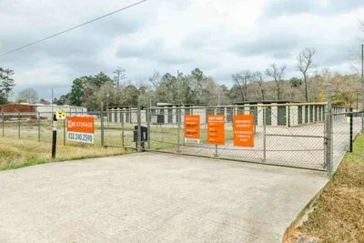 self storage units conroe